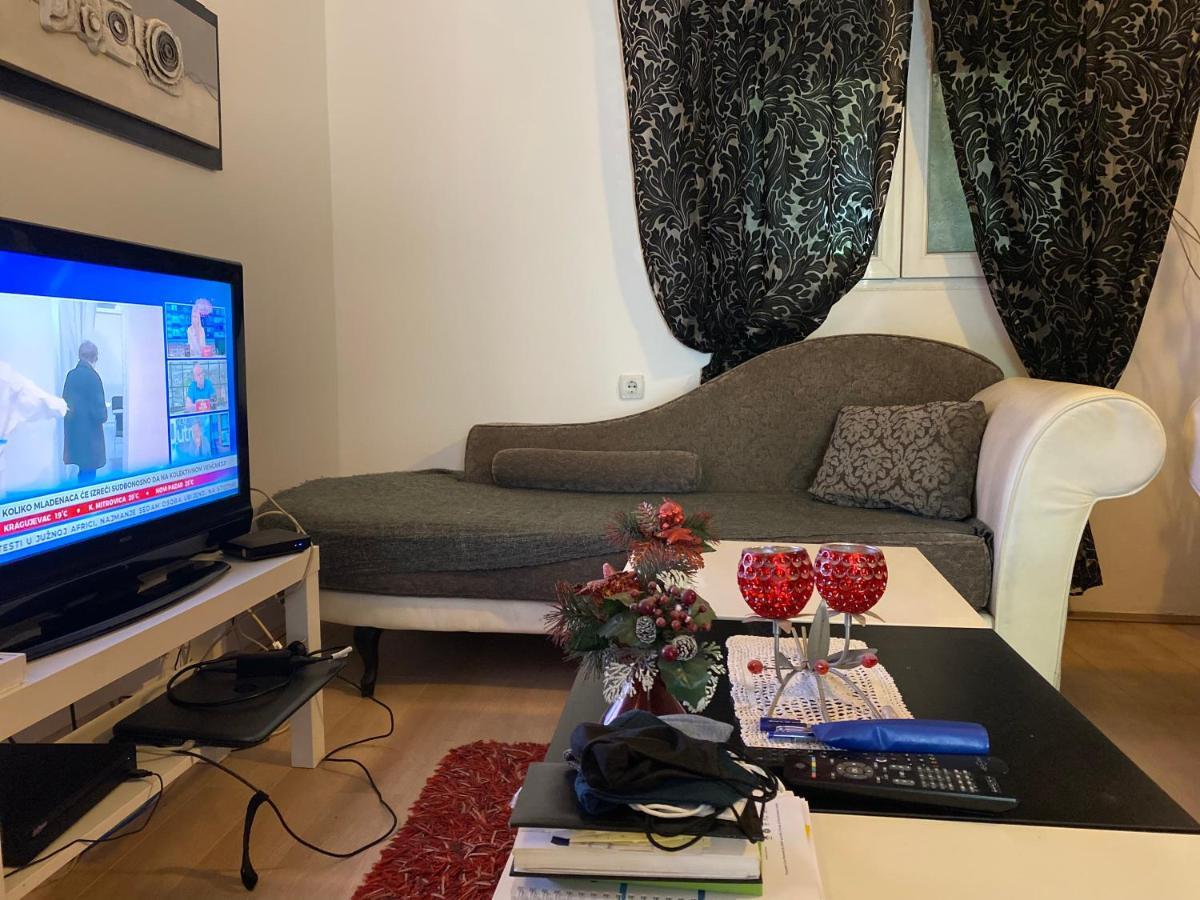 Apartment Old Town พอดโกริกา ภายนอก รูปภาพ